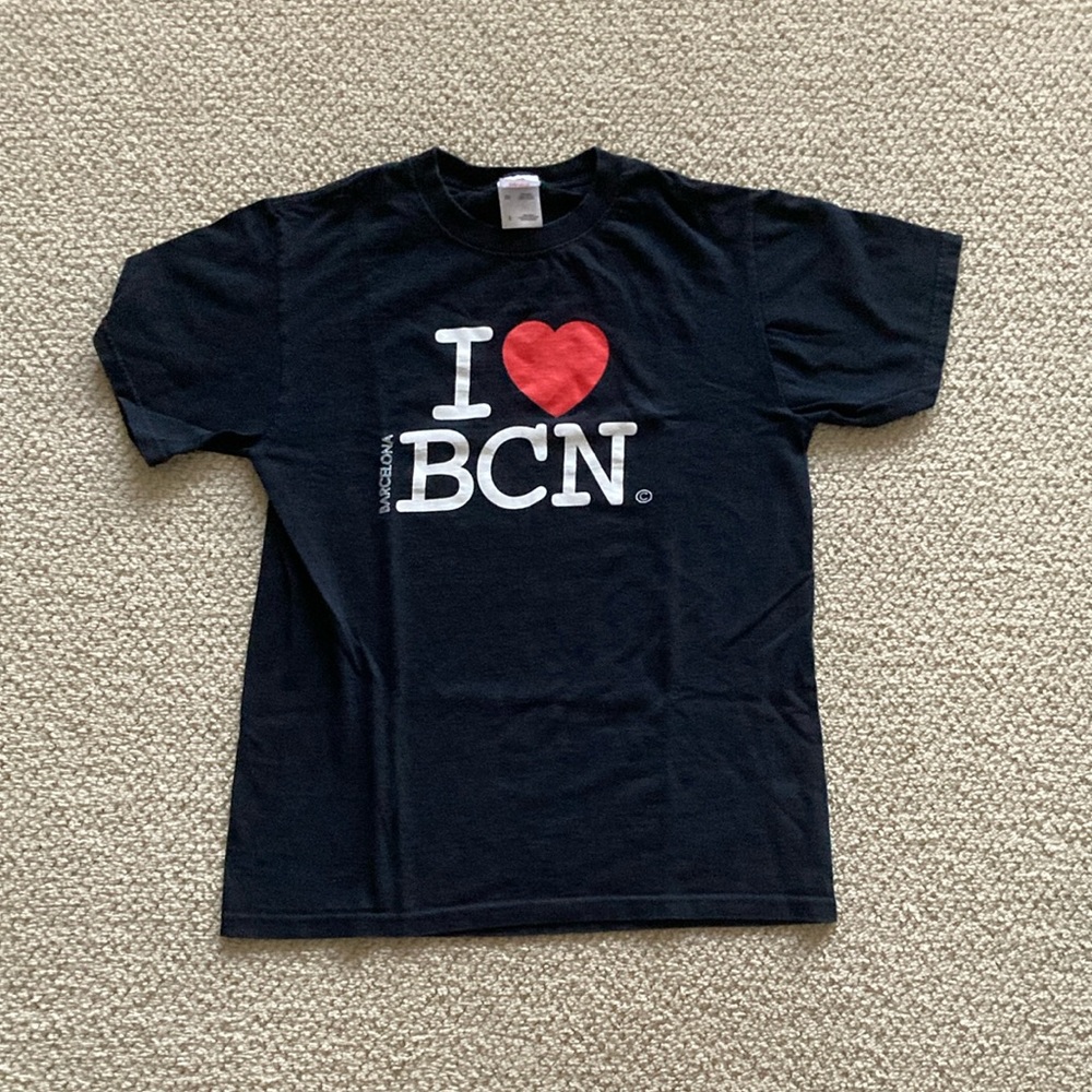 Fruit of the Loom I Love Barcelona T-Shirt Unisex Size Small Black Souvenir EUC